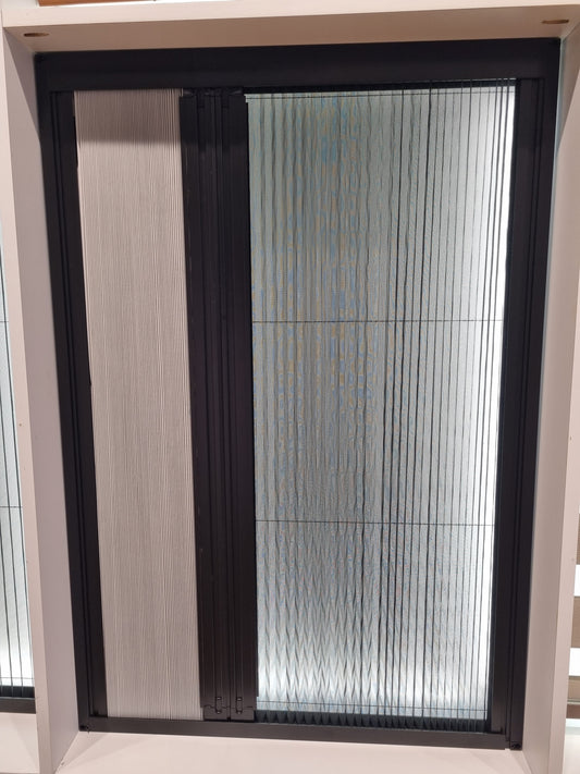 PLEATED SCREEN